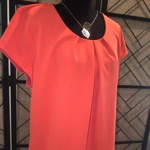 Liz Claiborne coral top. NWT